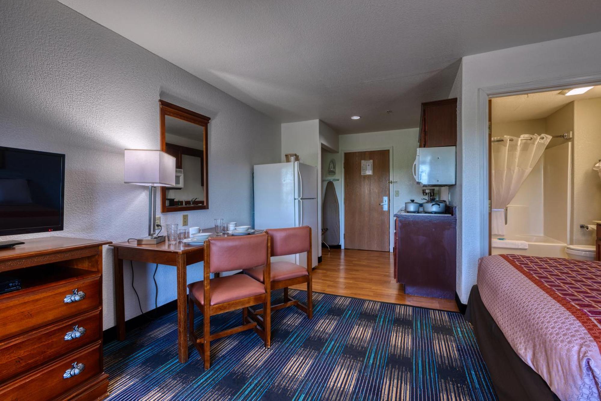 All Towne Suites Сент-Роберт Экстерьер фото