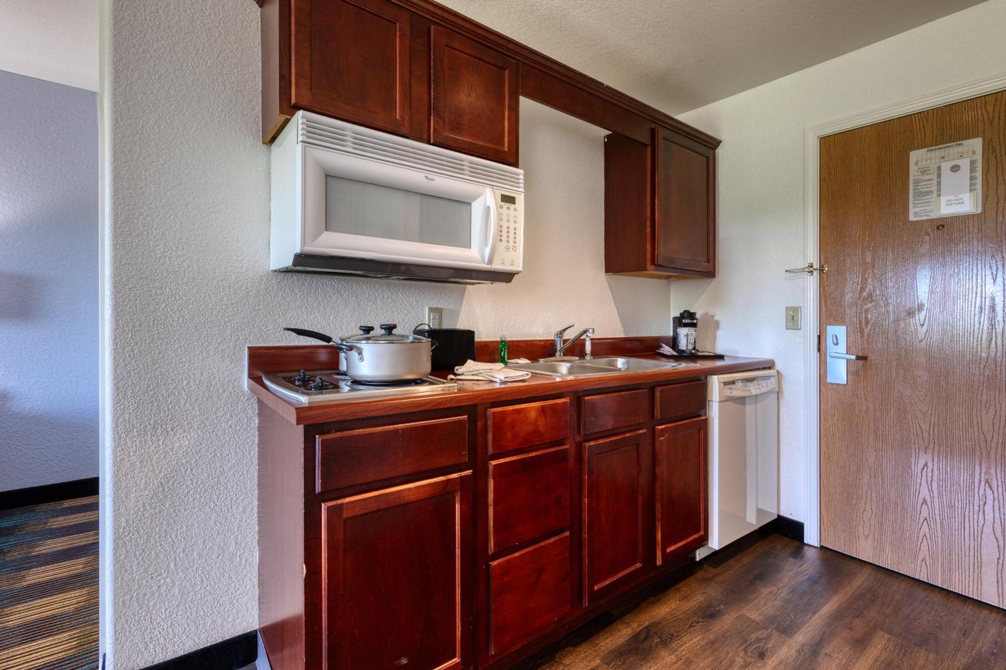 All Towne Suites Сент-Роберт Экстерьер фото